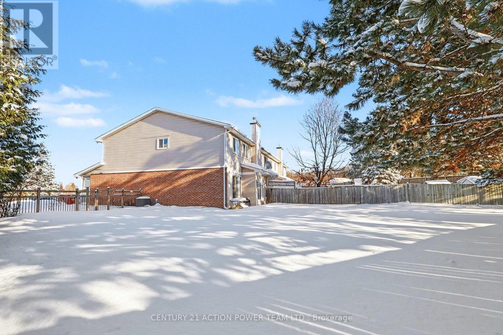 82 Burlington Crescent