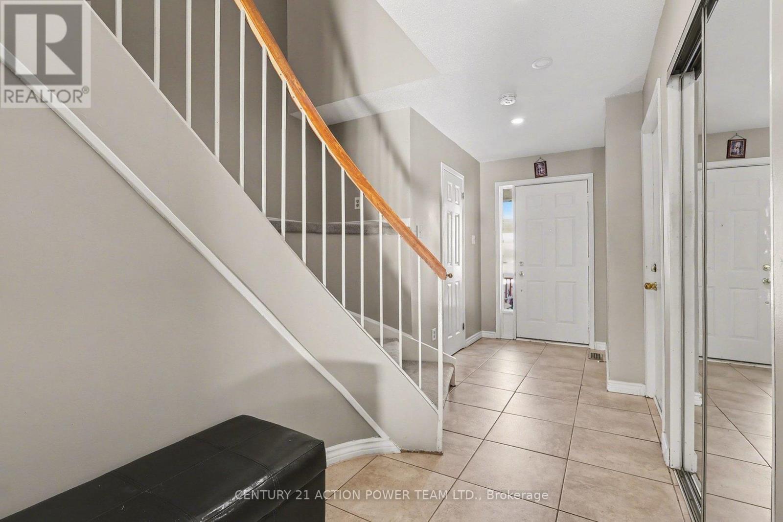 82 Burlington Crescent