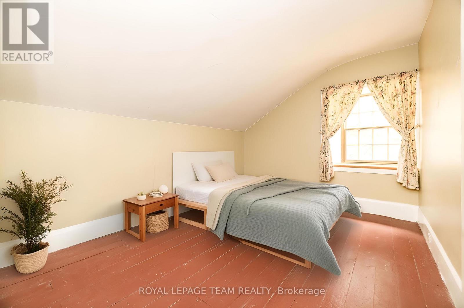 3651 Burritts Rapids Road