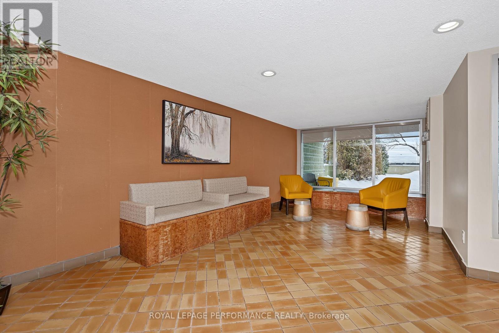 303 - 555 Brittany Drive