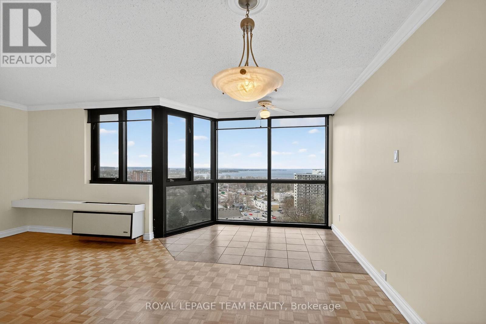 1708 - 2871 Richmond Road