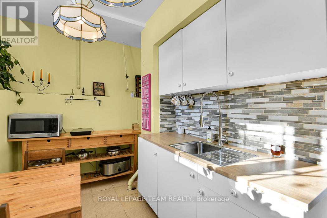 6637 Stanmore Street