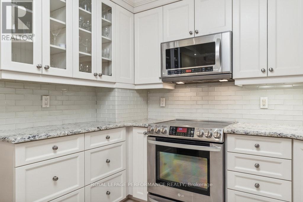 405 - 160 George Street