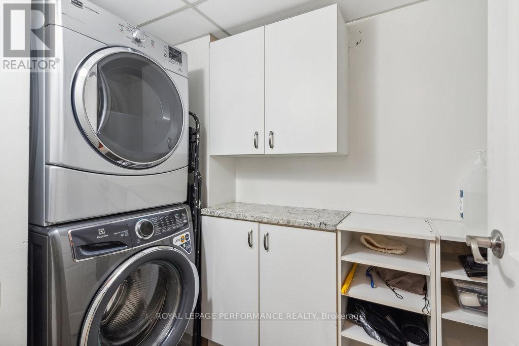 405 - 160 George Street