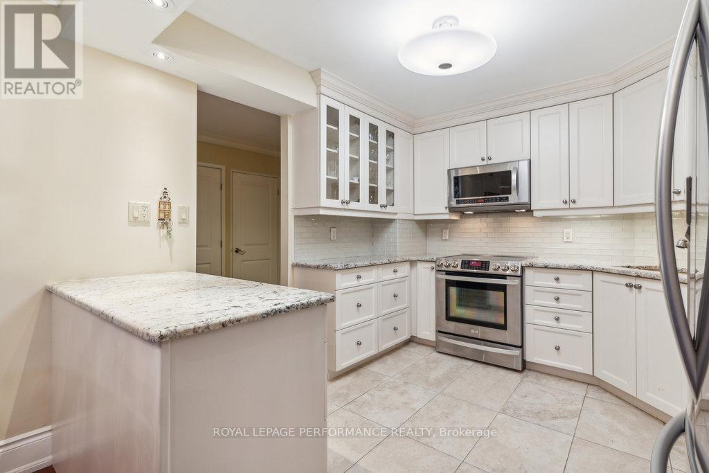 405 - 160 George Street