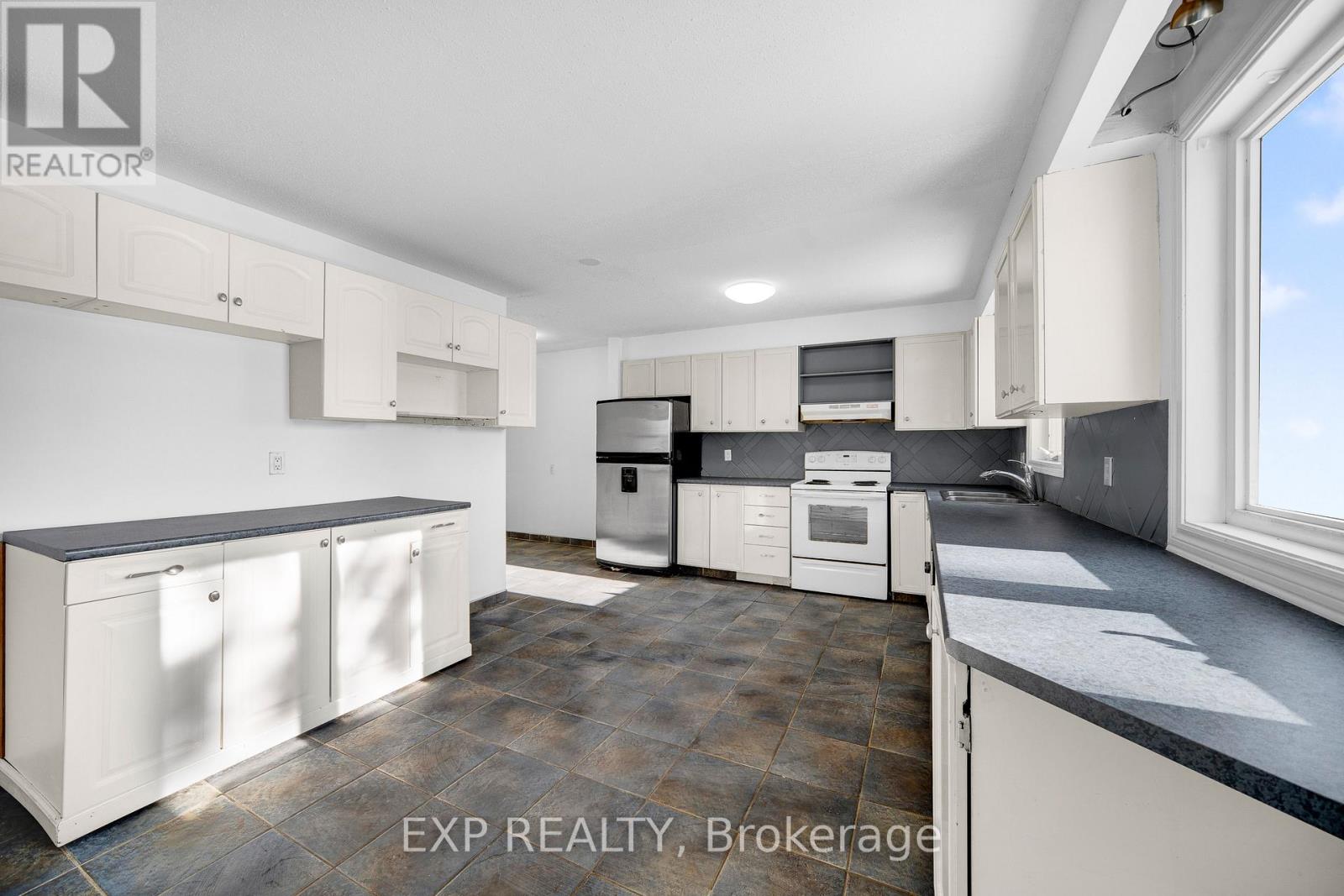 98 Castlegreen Private