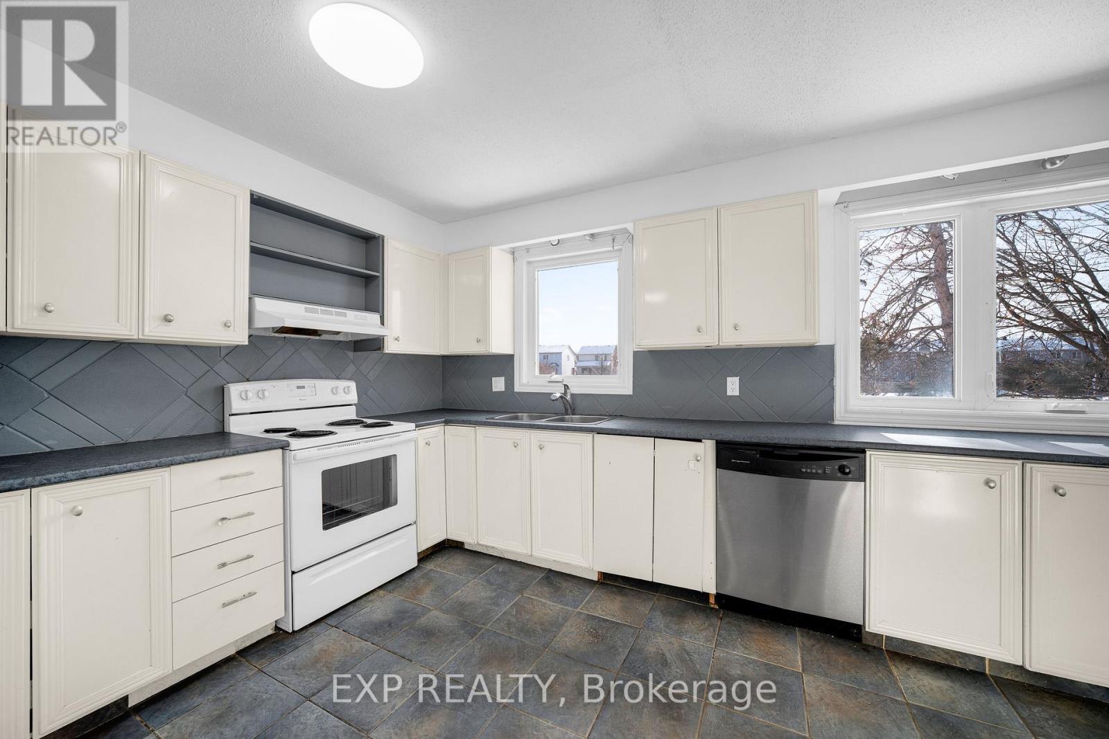 98 Castlegreen Private