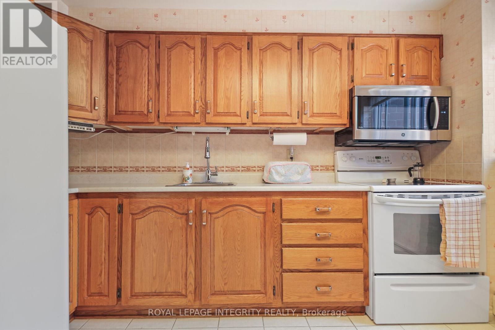 114 - 2650 Southvale Crescent