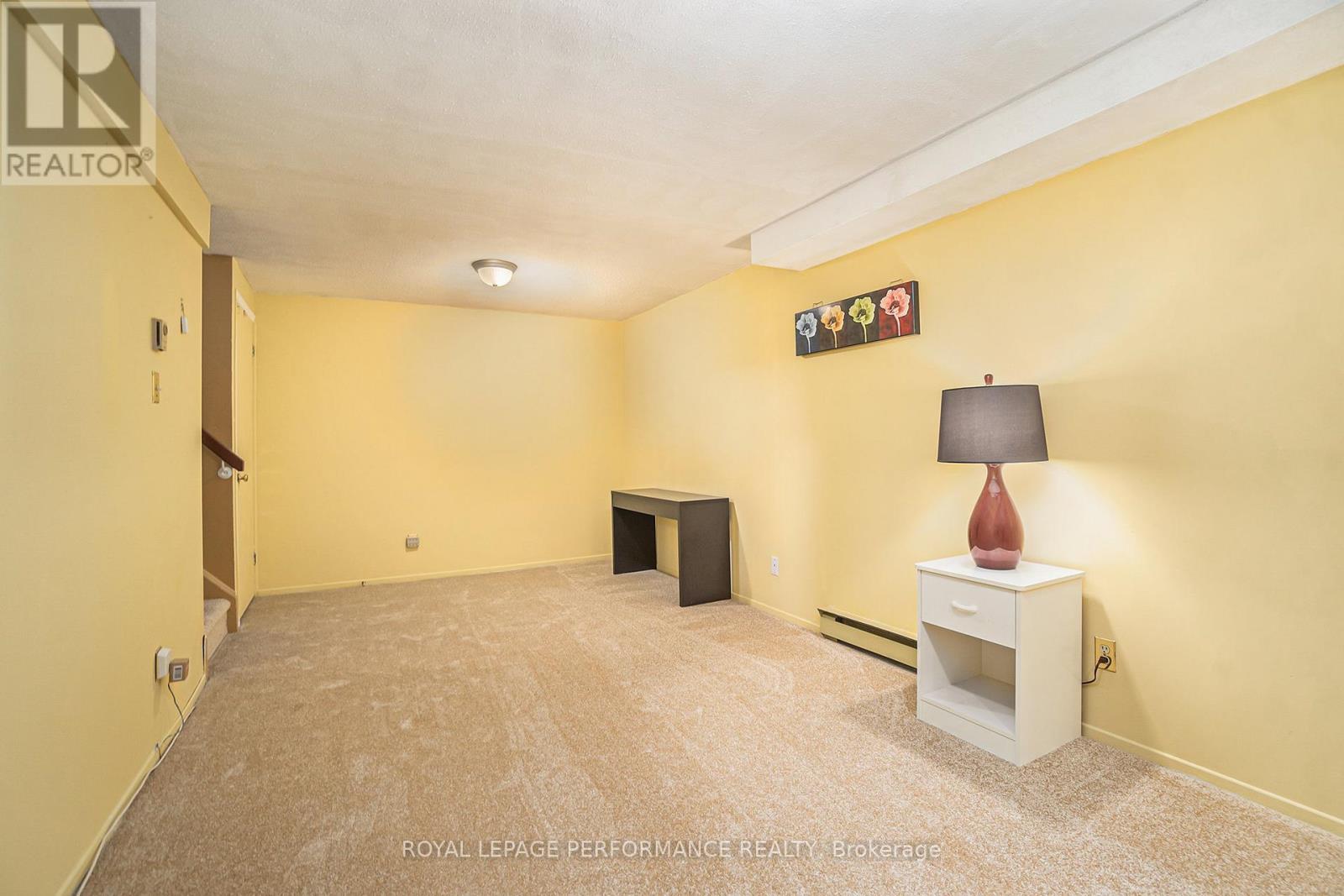 201 - 1765 Cabaret Lane