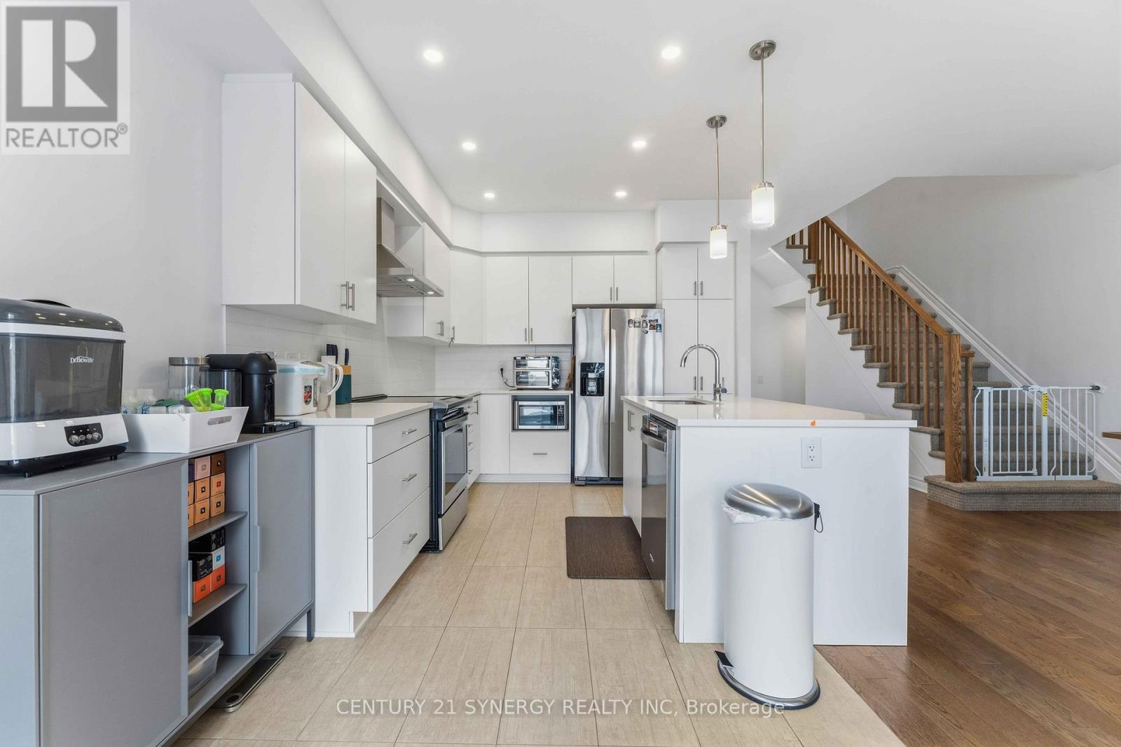 214 Hawkeswood Drive