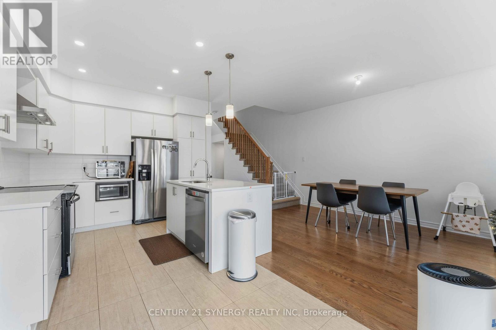 214 Hawkeswood Drive