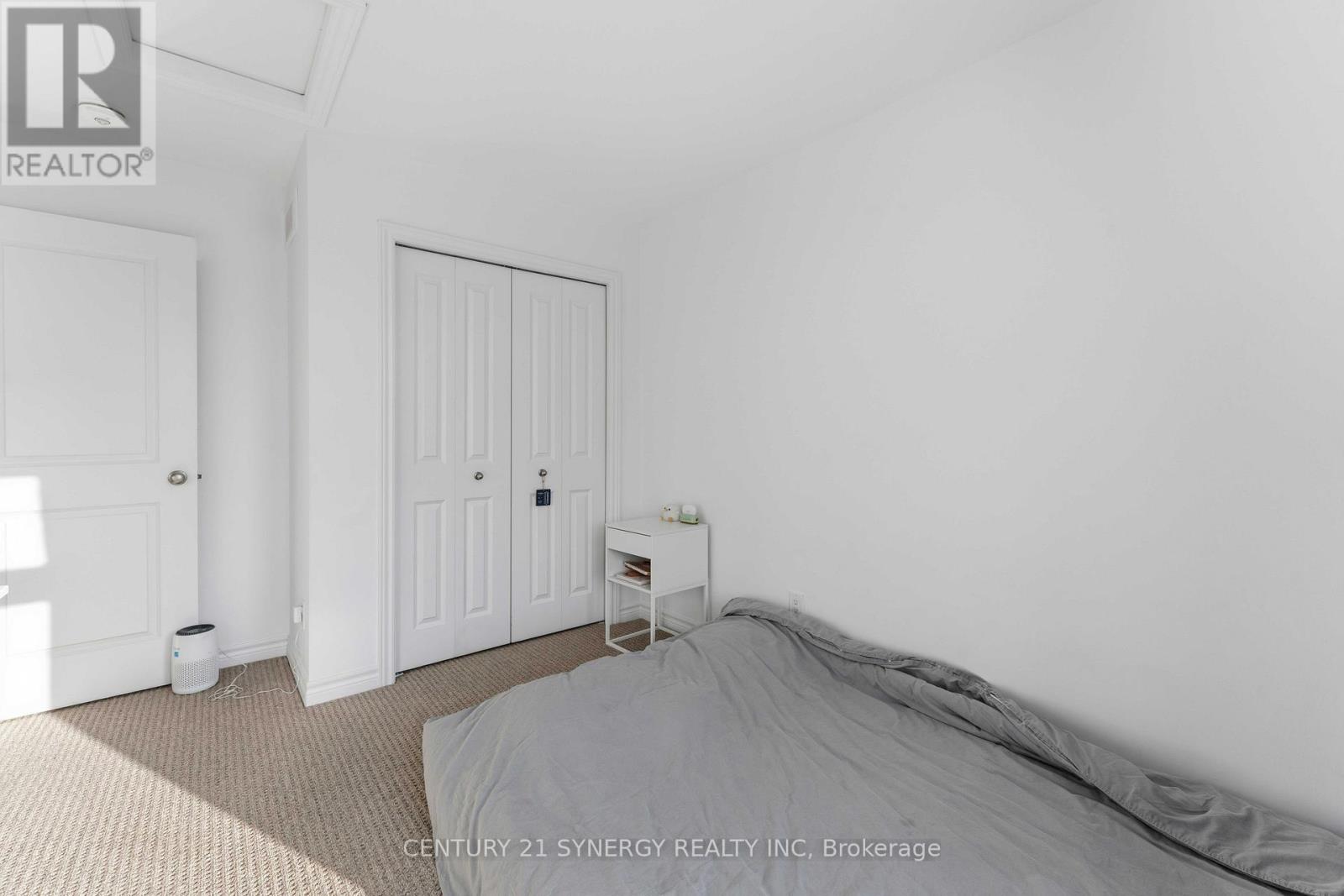 214 Hawkeswood Drive