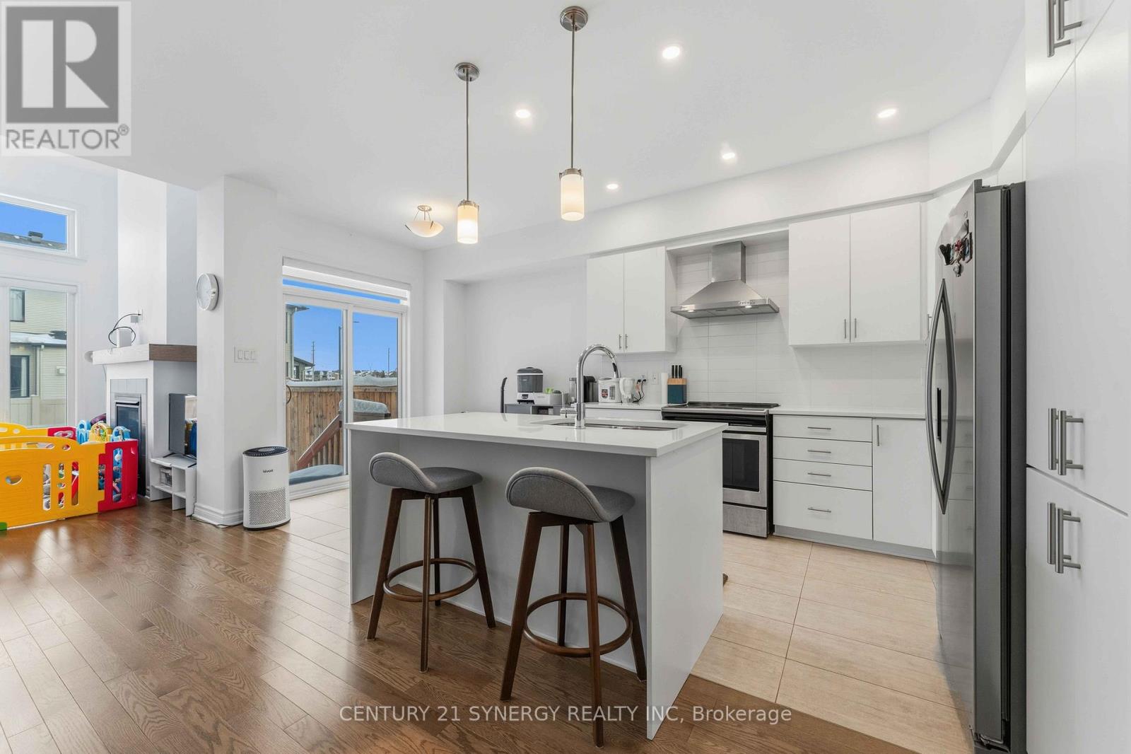 214 Hawkeswood Drive