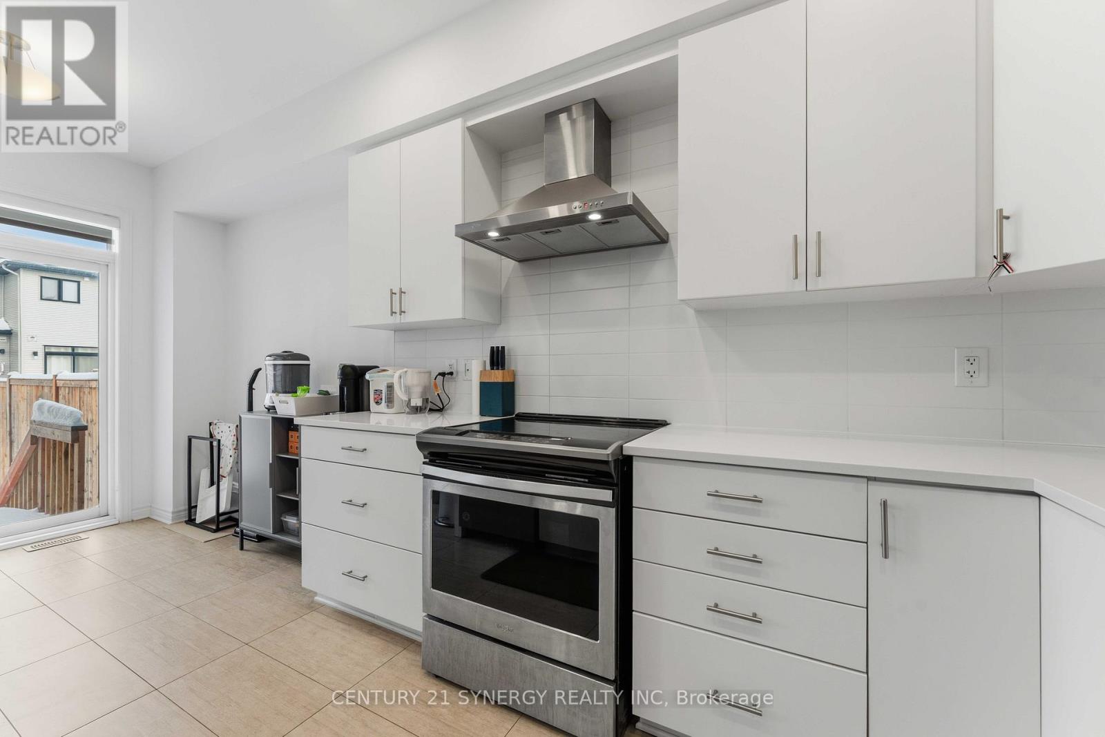 214 Hawkeswood Drive