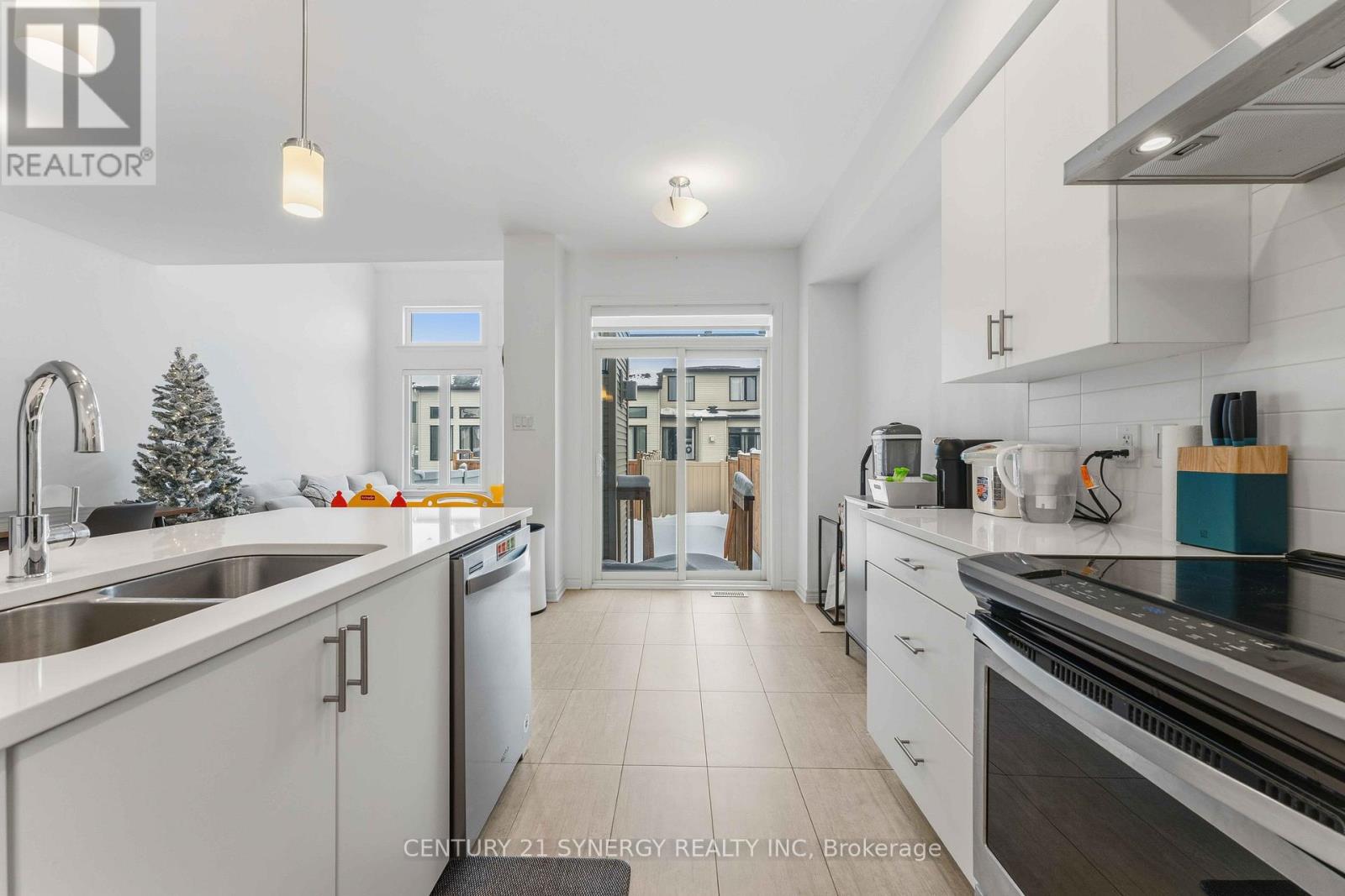 214 Hawkeswood Drive