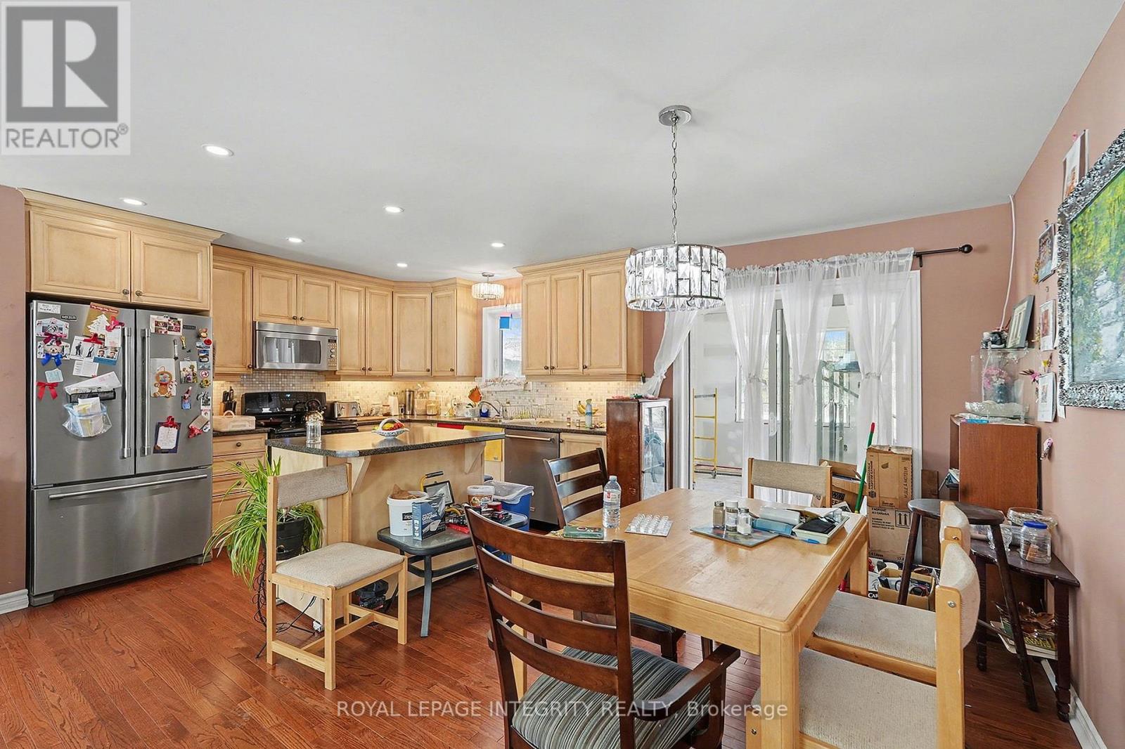 8688 Hwy 511 Highway