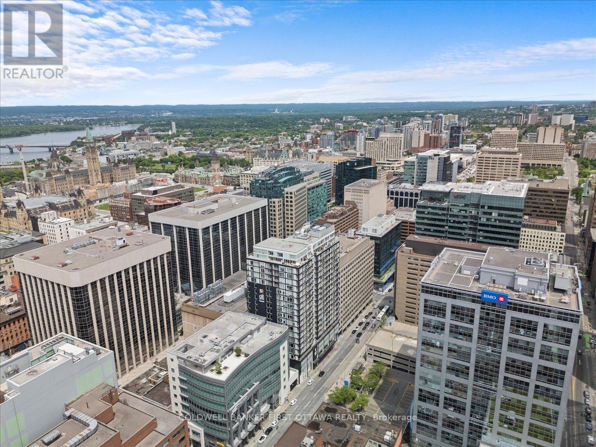 906 - 199 Slater Street