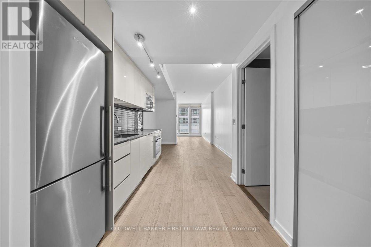 906 - 199 Slater Street