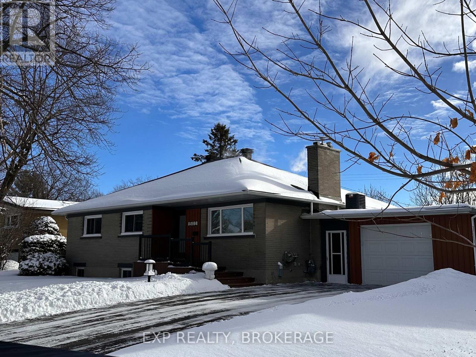 1502 Farnsworth Avenue