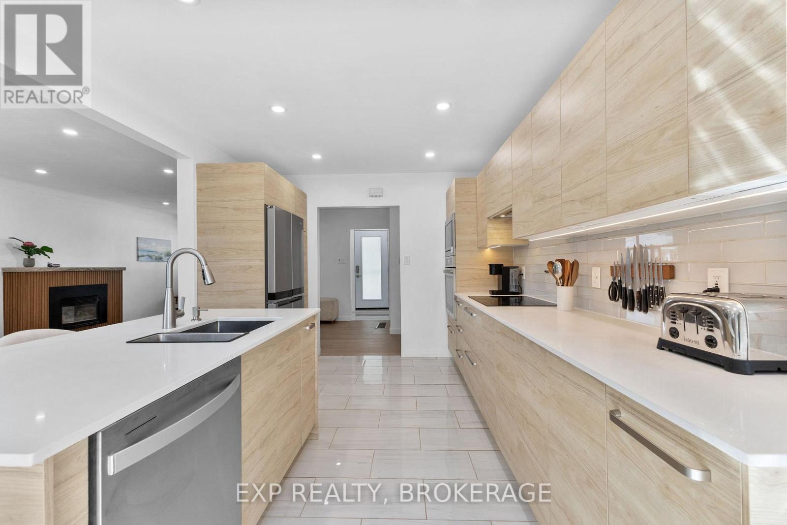 1502 Farnsworth Avenue