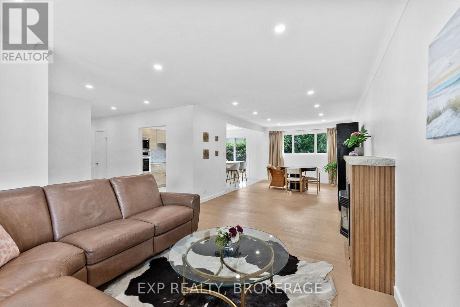 1502 Farnsworth Avenue