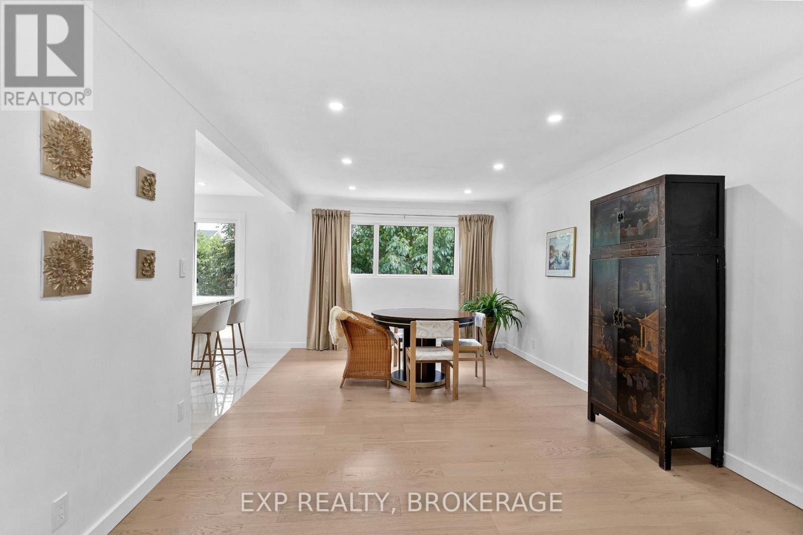 1502 Farnsworth Avenue