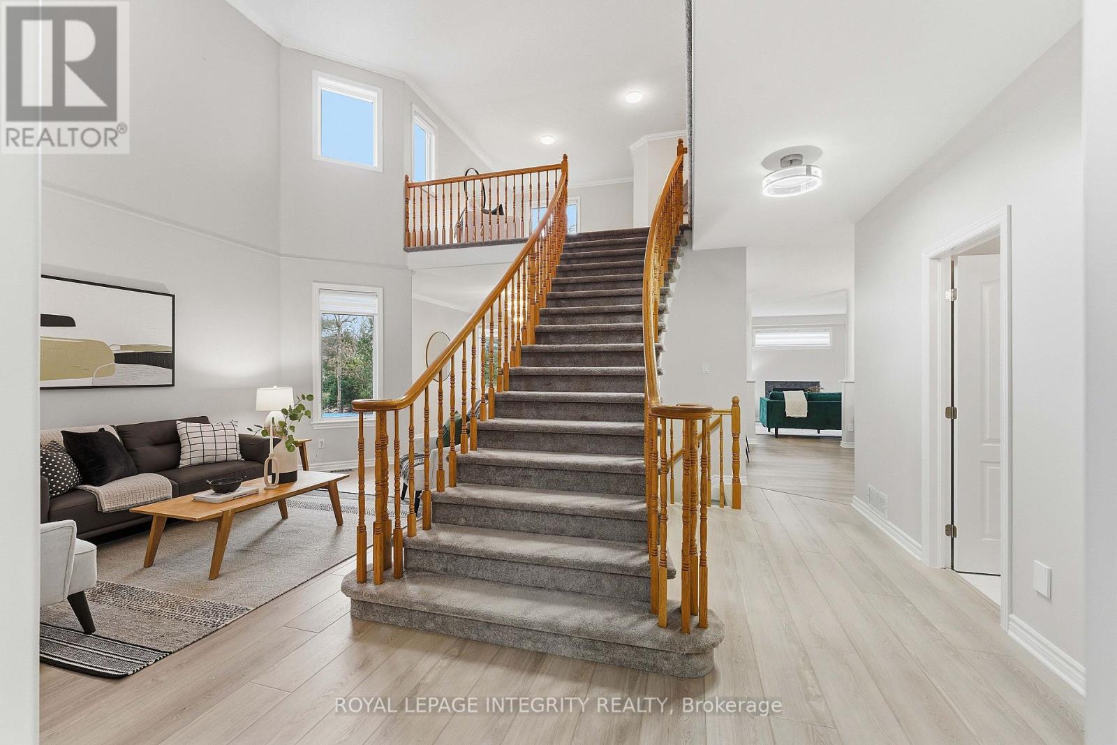 607 Devonwood Circle