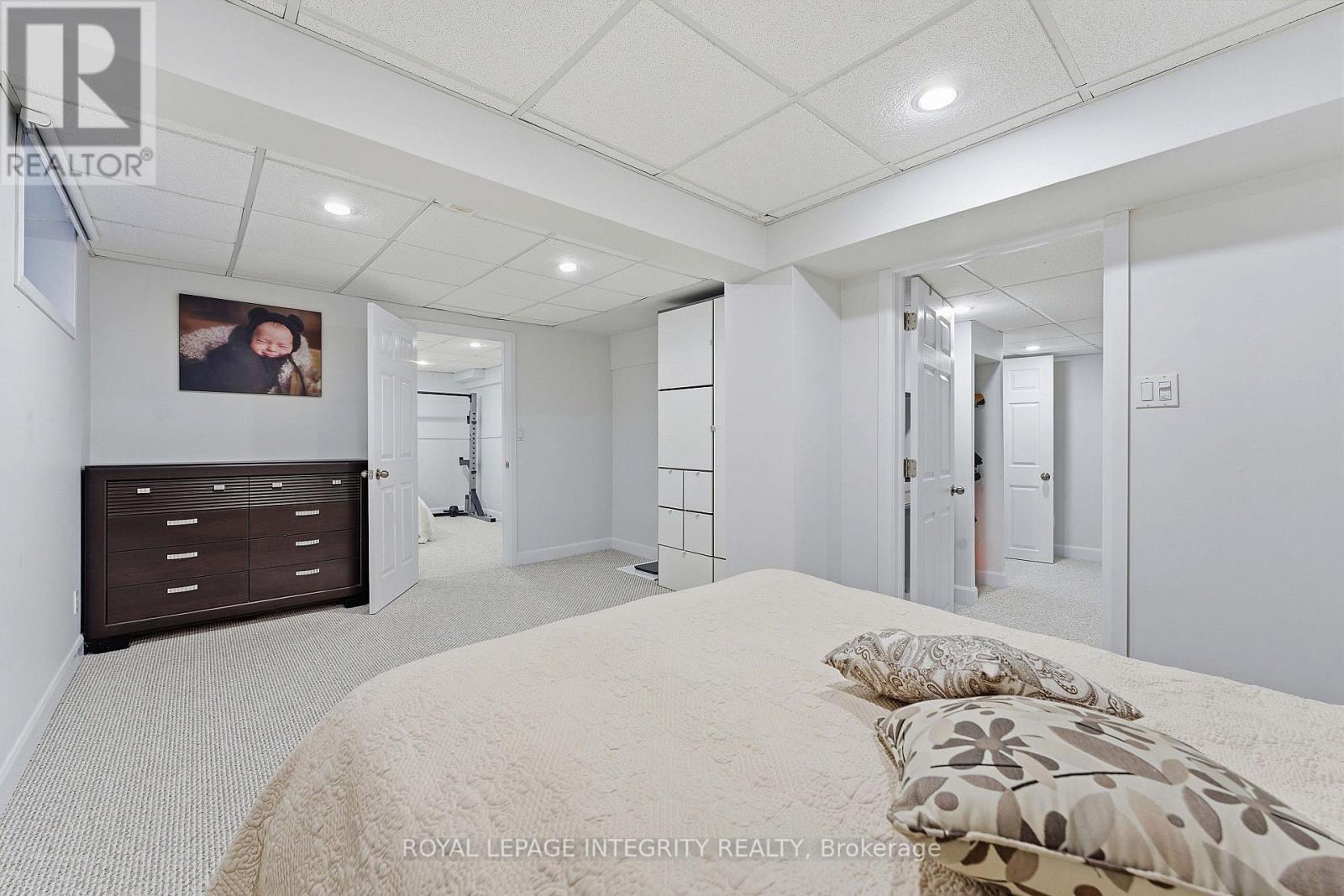 607 Devonwood Circle