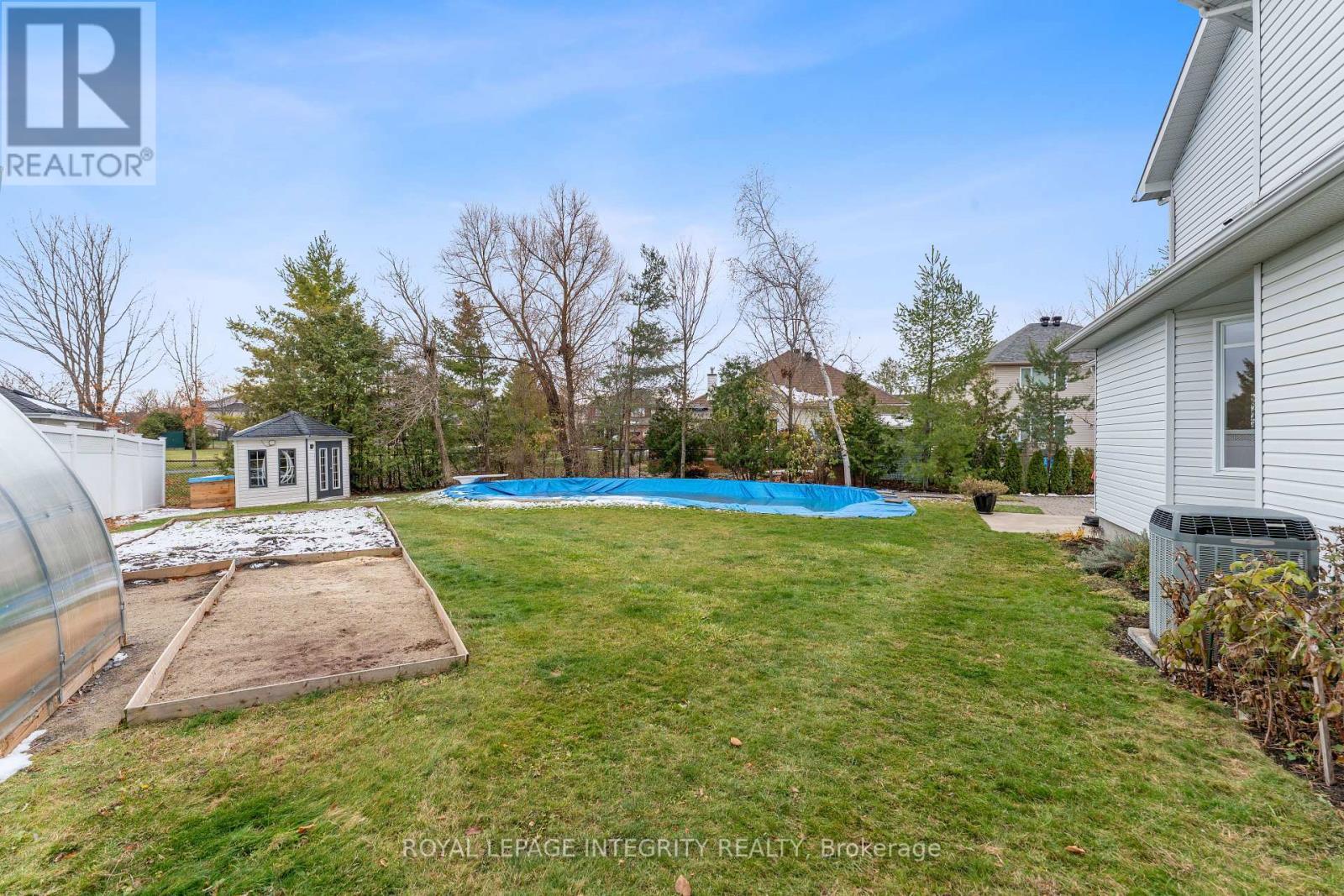 607 Devonwood Circle