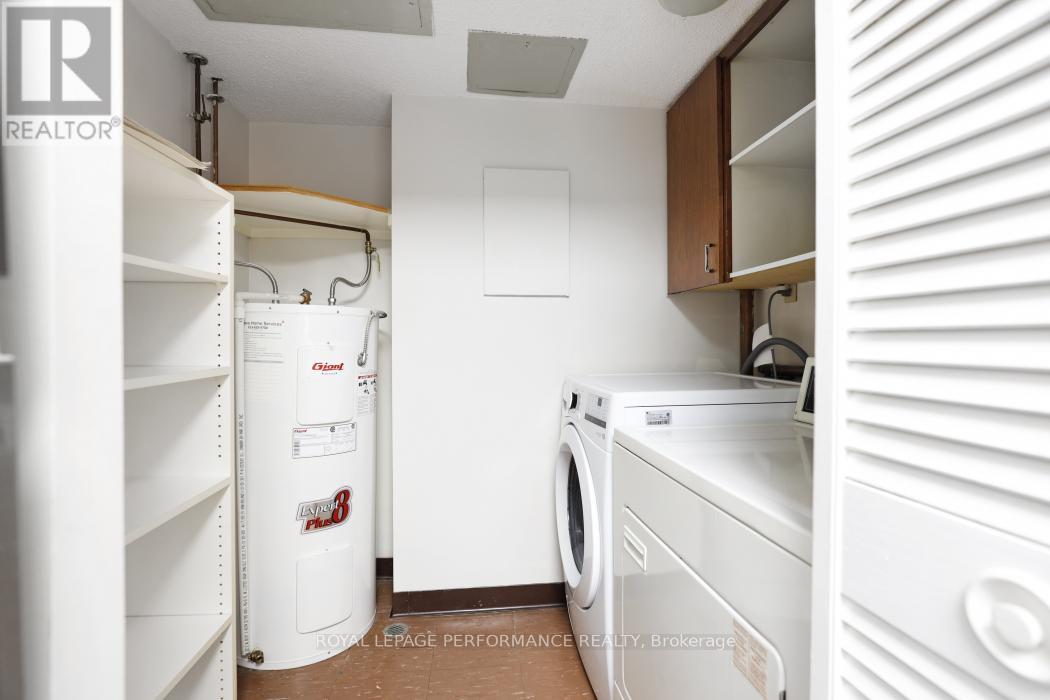 2d - 142 Waverley Street