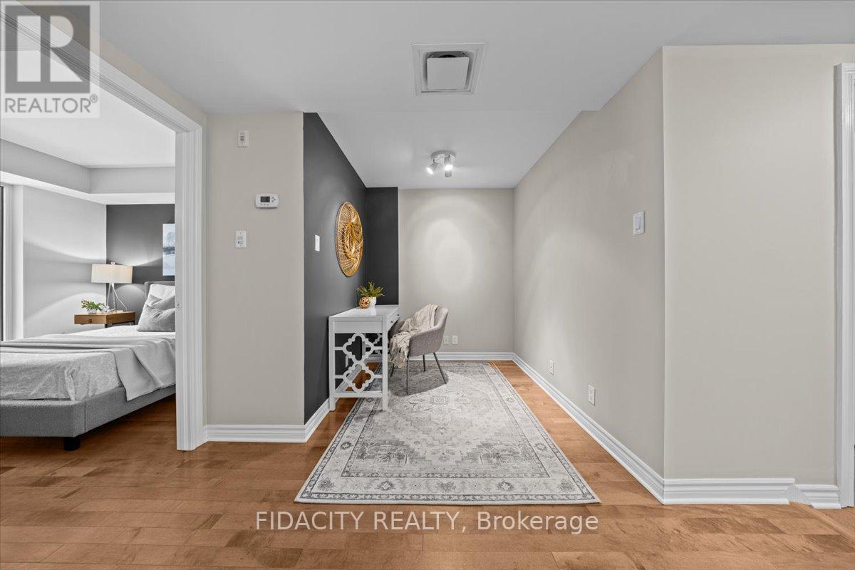 417 - 200 Lett Street