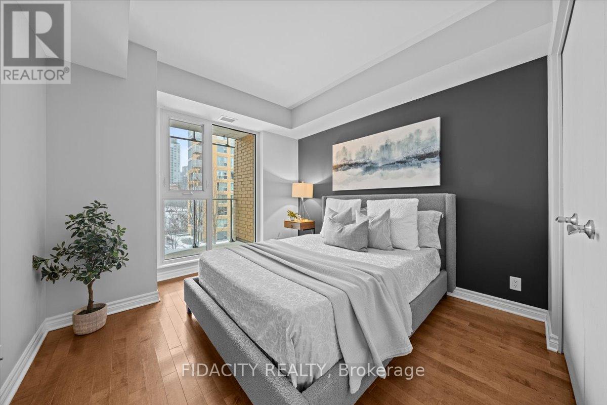 417 - 200 Lett Street