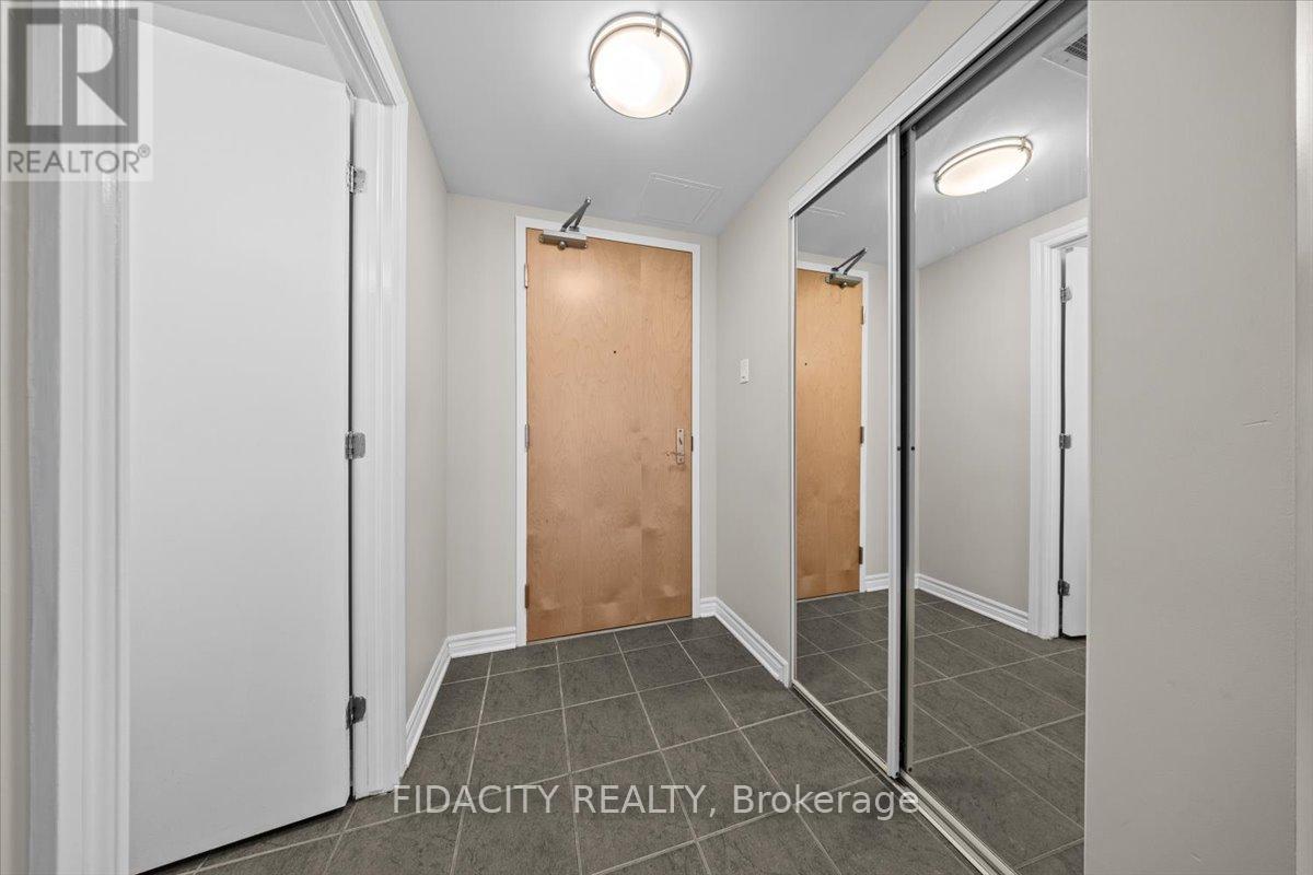 417 - 200 Lett Street