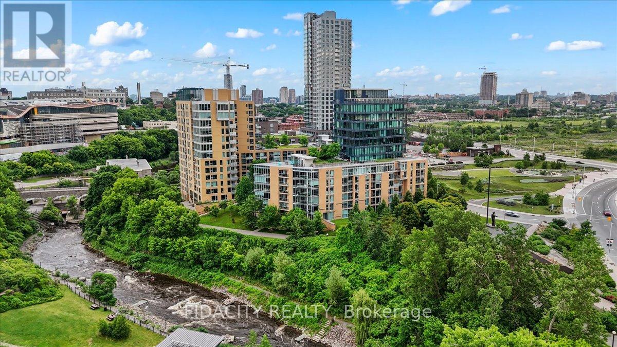 417 - 200 Lett Street