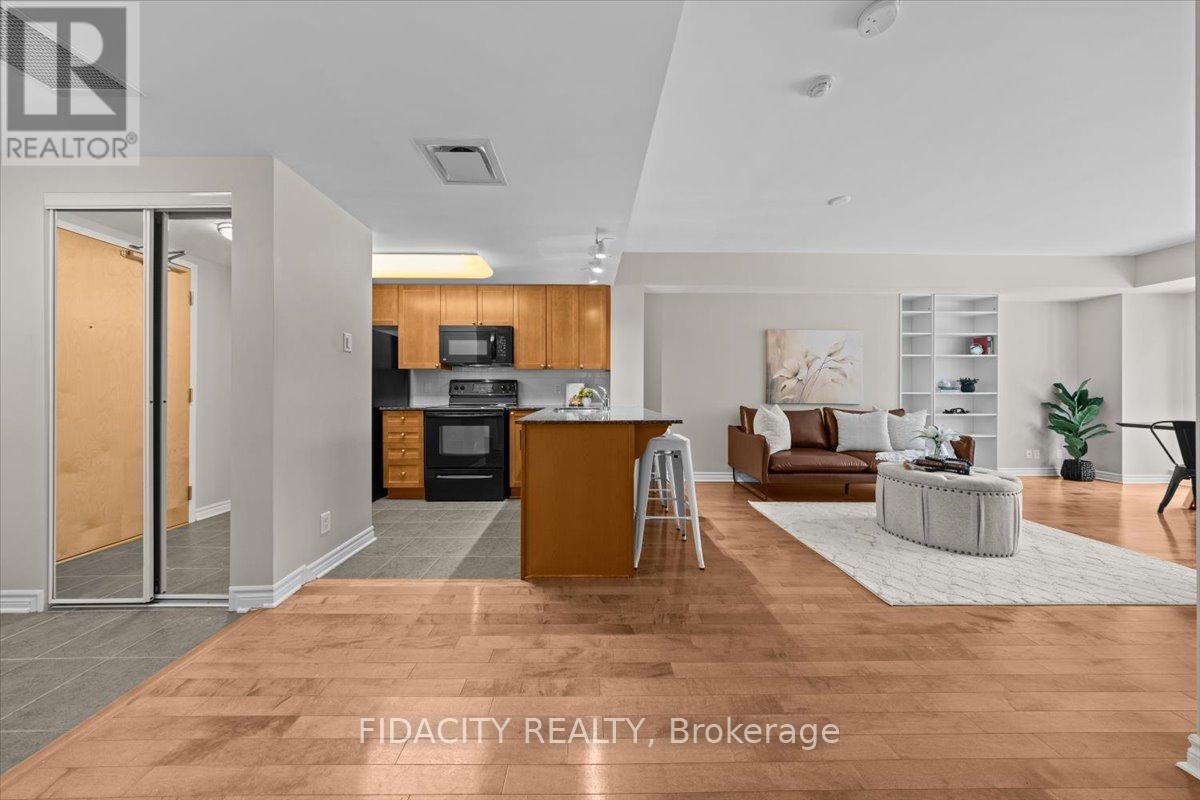 417 - 200 Lett Street