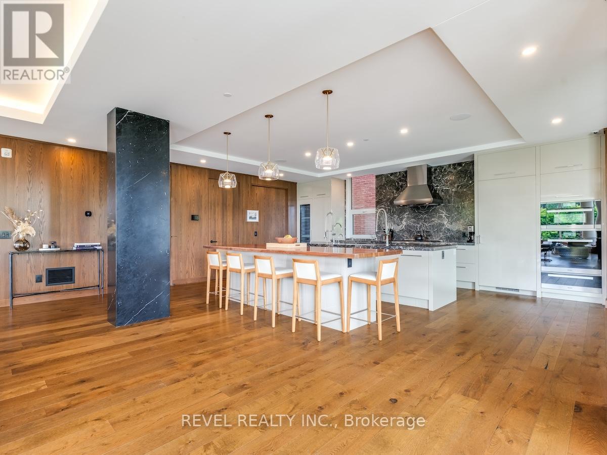 205 - 1 Fifth Avenue