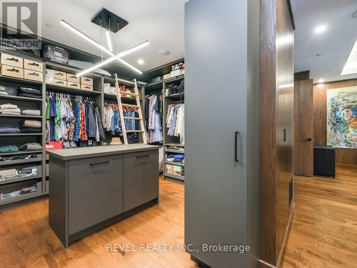 205 - 1 Fifth Avenue