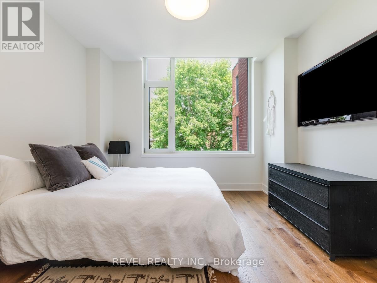 205 - 1 Fifth Avenue