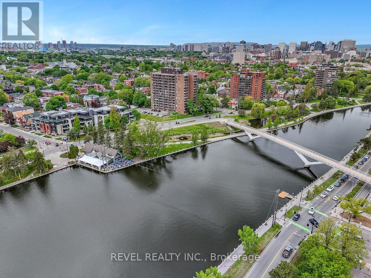 205 - 1 Fifth Avenue