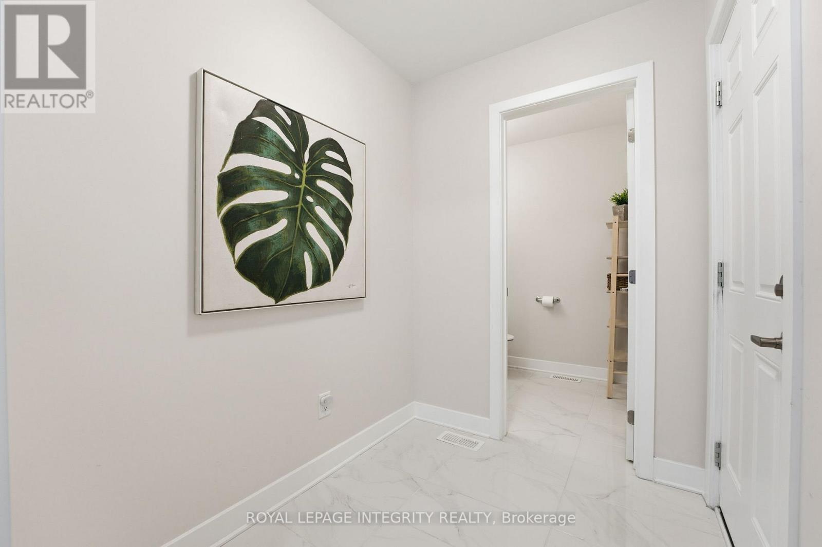 316 Whitham Crescent