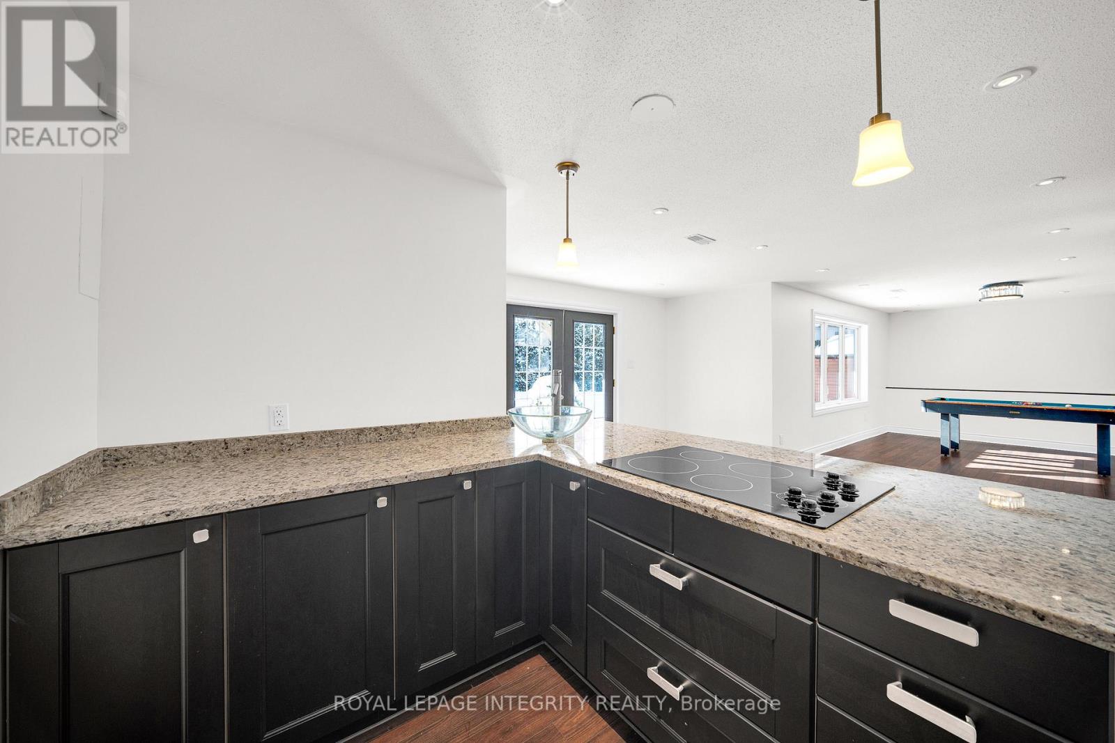 609 New Liskeard Crescent