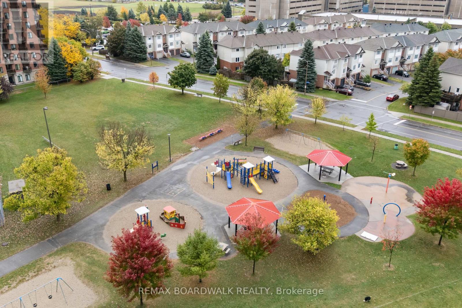 1004 - 314 Central Park Drive