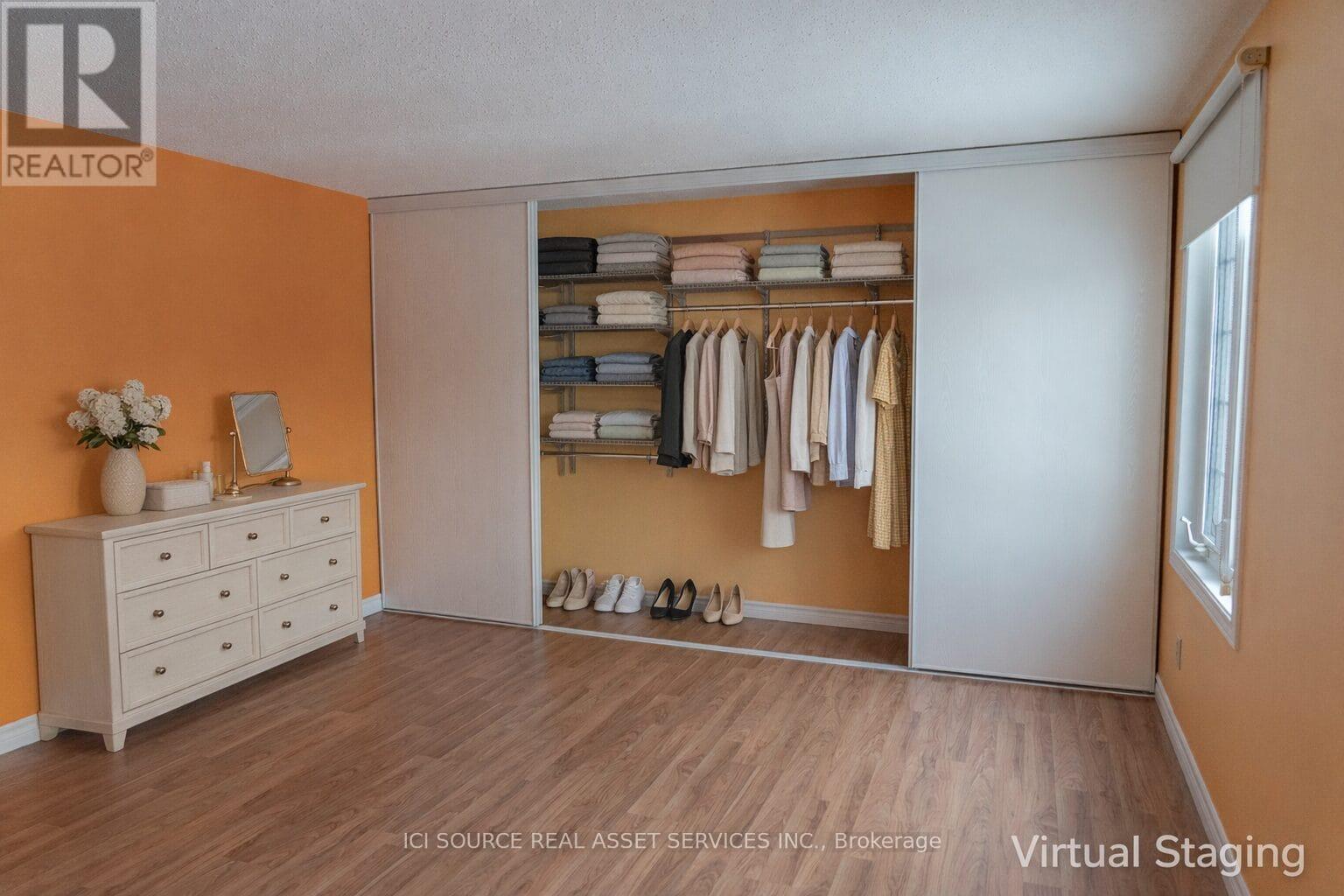 768 Vinette Crescent