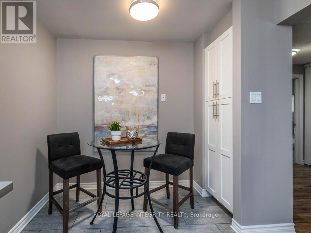 14 - 146 Valley Stream Drive