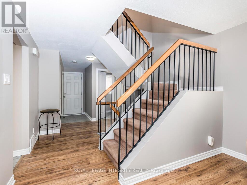 14 - 146 Valley Stream Drive