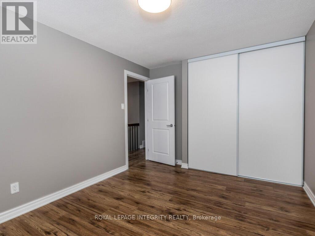 14 - 146 Valley Stream Drive