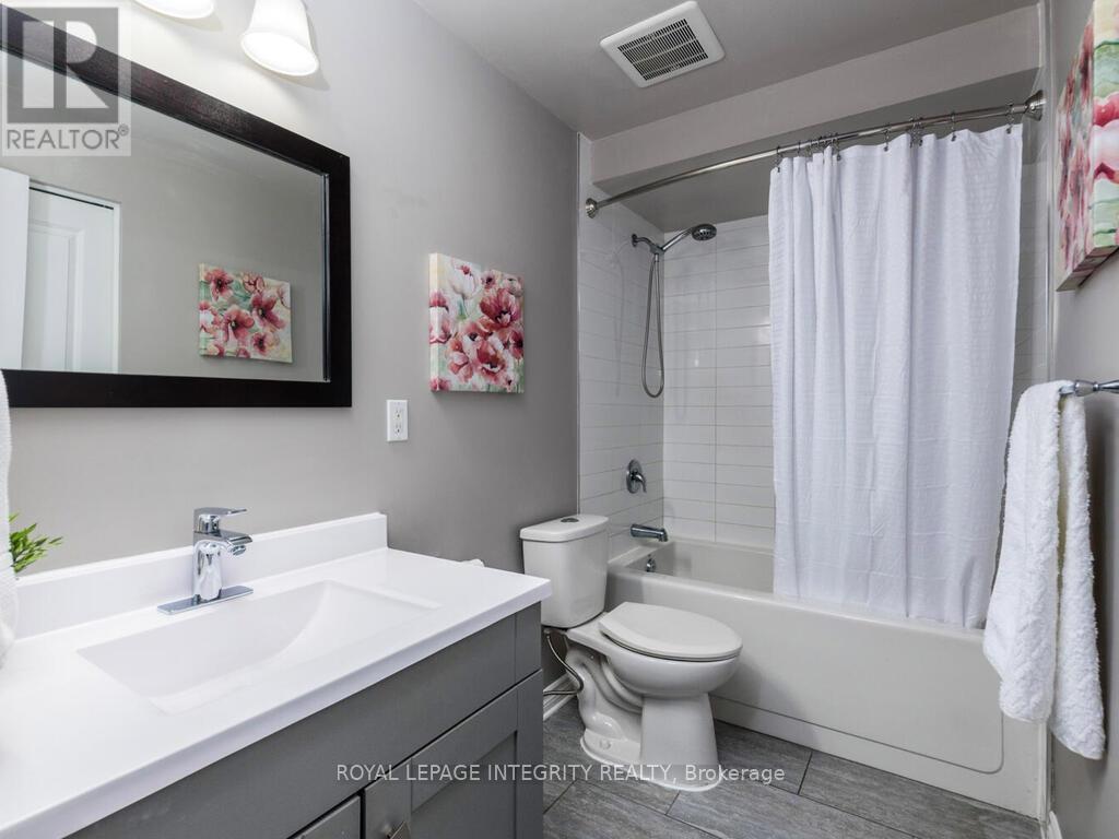 14 - 146 Valley Stream Drive