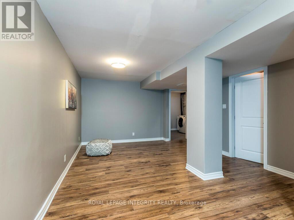 14 - 146 Valley Stream Drive