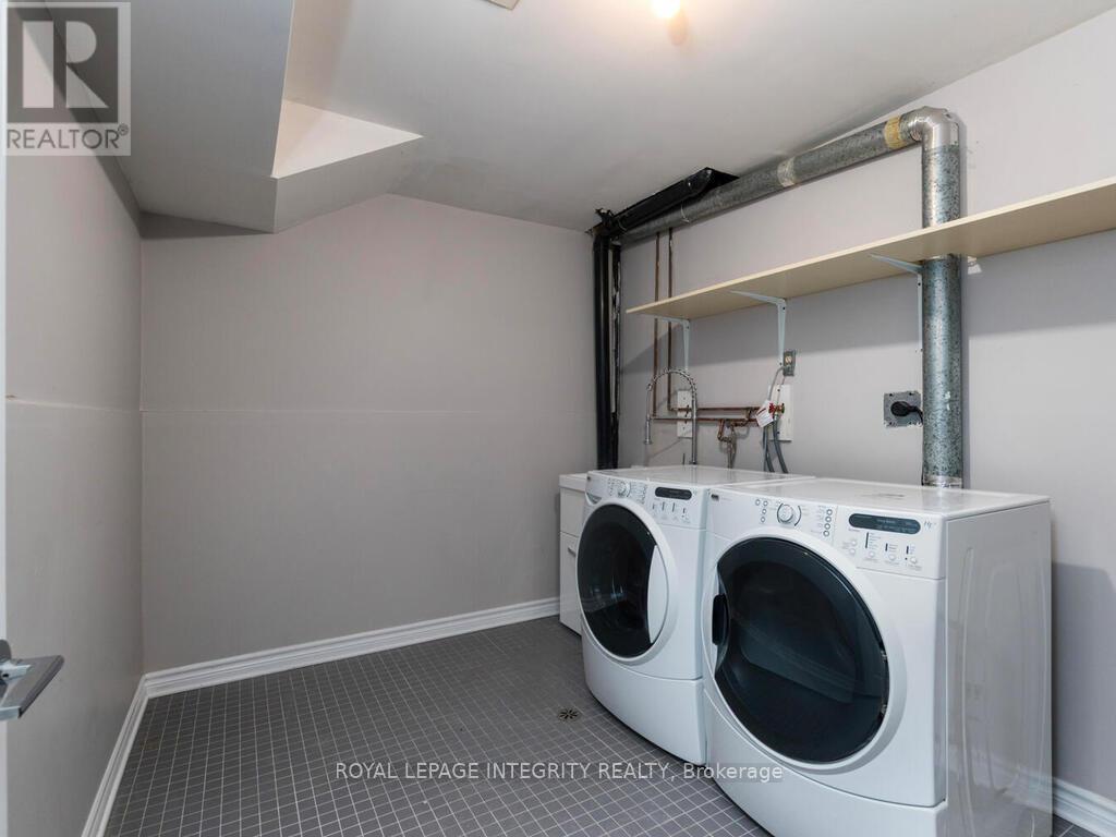 14 - 146 Valley Stream Drive