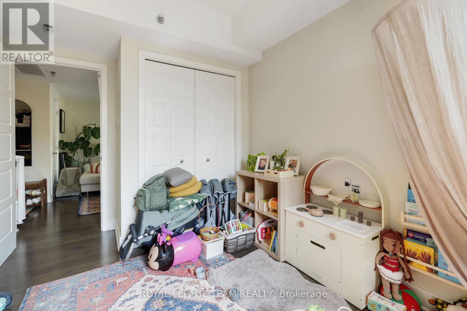 324 - 300c Lett Street